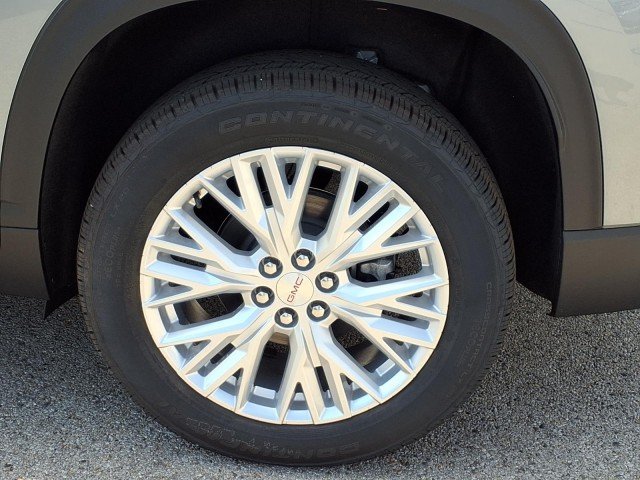 New 2027 Sterling Metallic GMC Elevation image 25