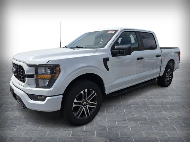 Used 2023 White Ford XL image 2