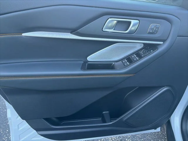 New 2026 Space White Metallic Ford Tremor® image 52