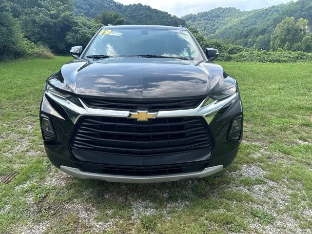 Used 2019 Black Chevrolet Base image 3
