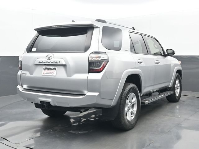 Used 2022 Classic Silver Metallic Toyota SR5 image 22