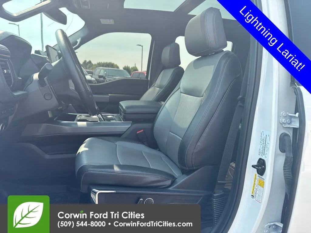 Certified Used 2022 White Metallic Ford Lariat image 16