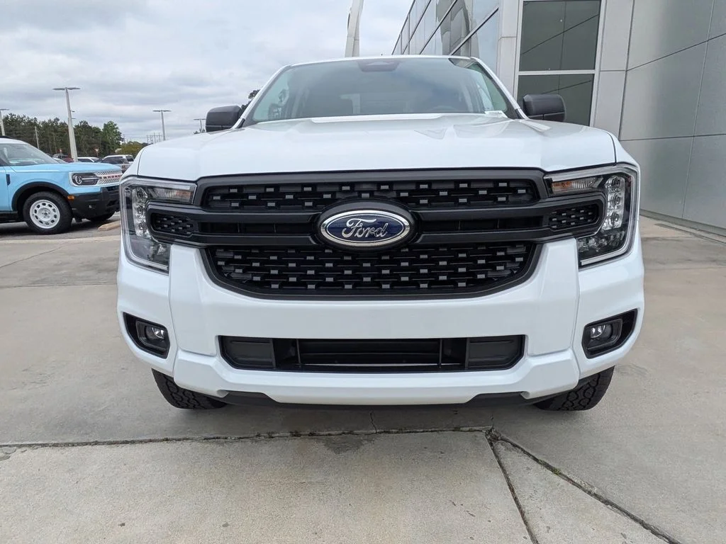 New 2026 Oxford White Ford XL image 8