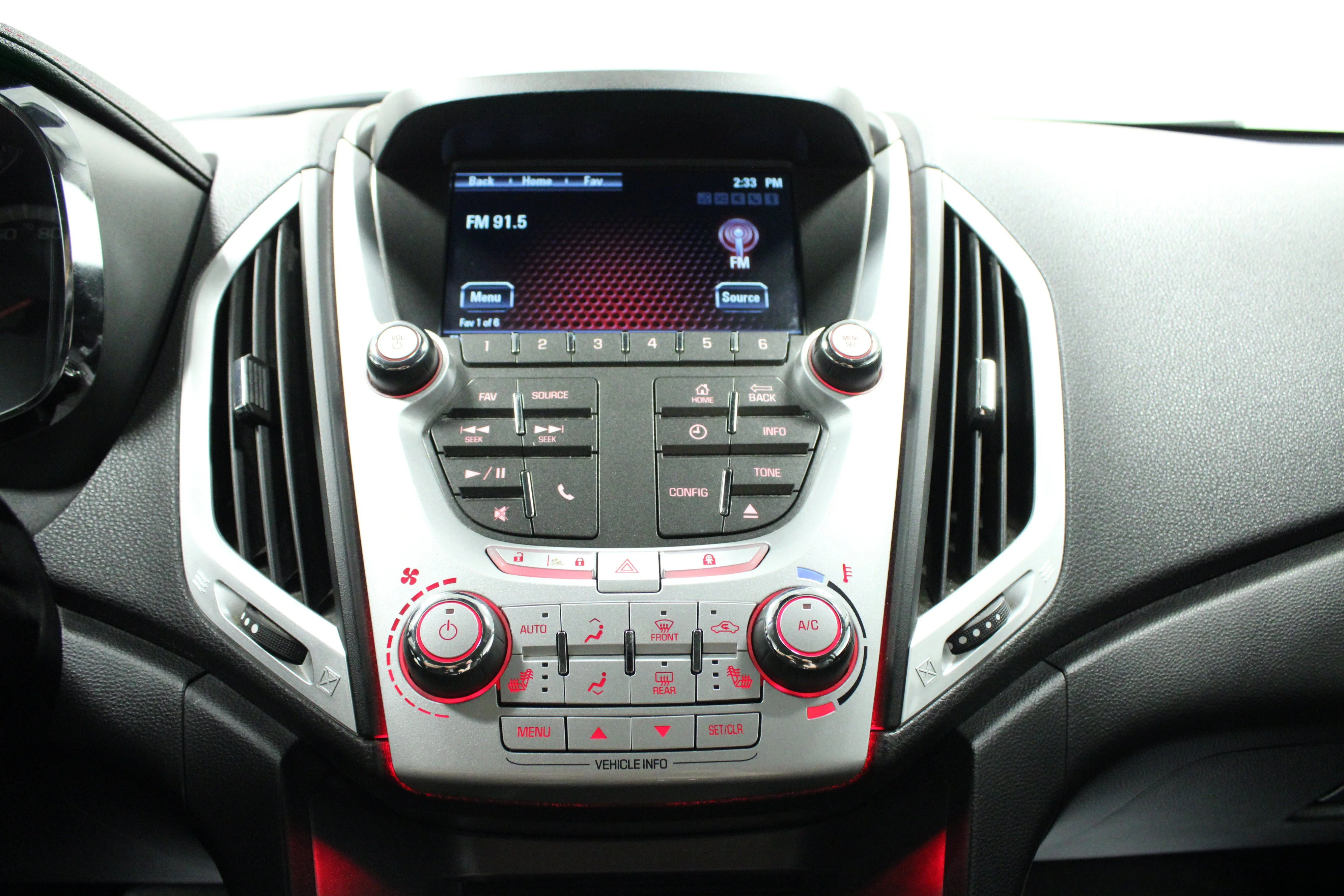 2027 Chevrolet Equinox LT - Photo 44