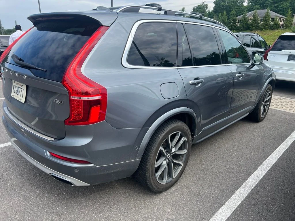 Used 2017 Gray Metallic Volvo T6 Momentum image 13