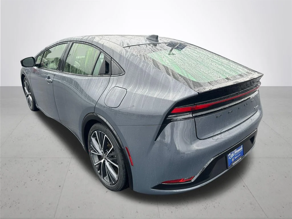 Used 2023 Gray Toyota XLE image 9