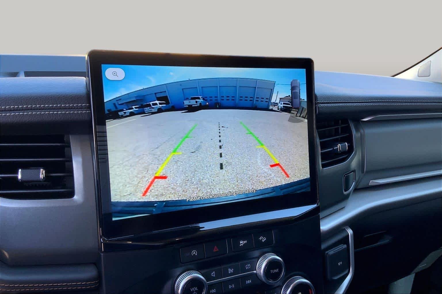 Used 2011 White Diamond Tricoat Chevrolet LTZ image 26