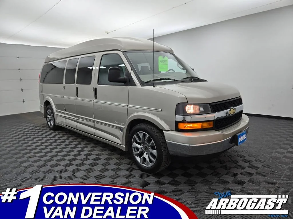 2023 Chevrolet Express Cargo