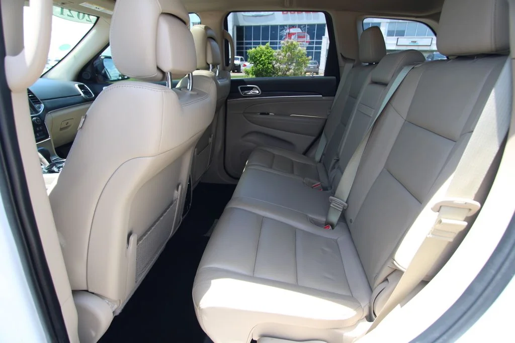 Used 2021 Bright White Clearcoat Jeep Limited image 7