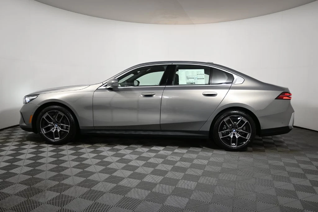 Used 2026 Gray BMW 530i xDrive image 2