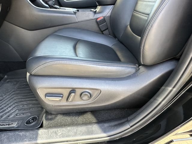 Used 2020 Black Toyota XLE Premium image 28