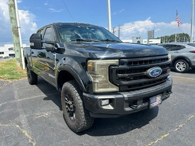 Used 2022 Black Ford Lariat image 2