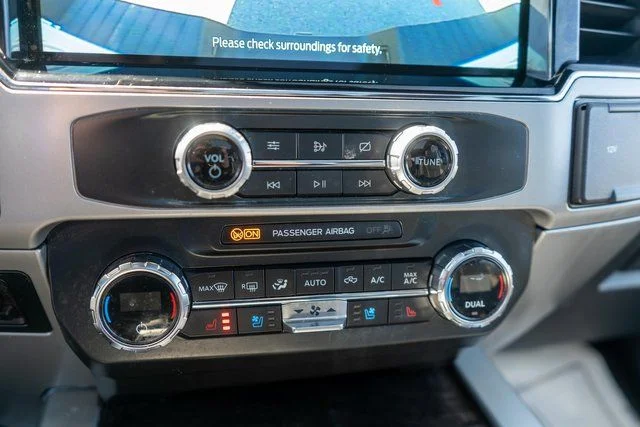 Used 2022 White Ford Lariat image 33