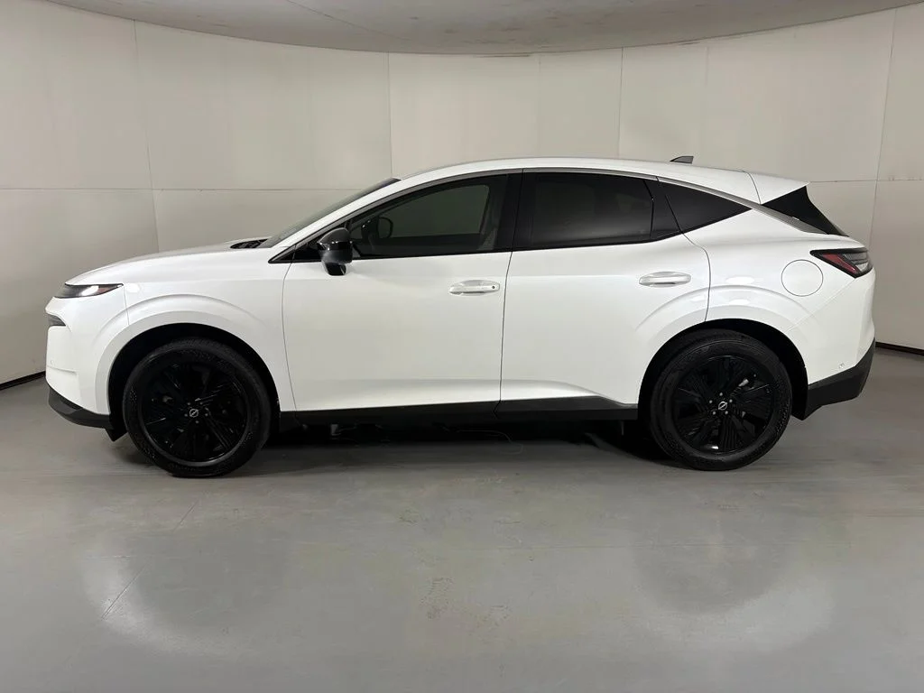 Used 2025 White Nissan SV image 5