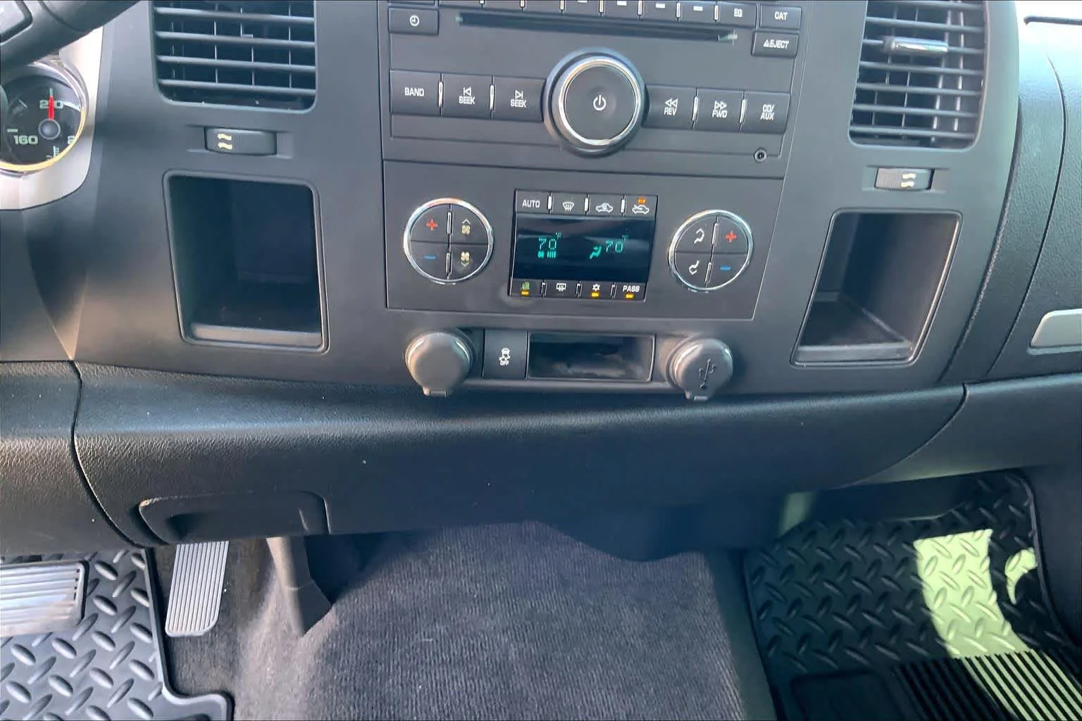 Used 2012 Quicksilver Metallic GMC SLE image 29