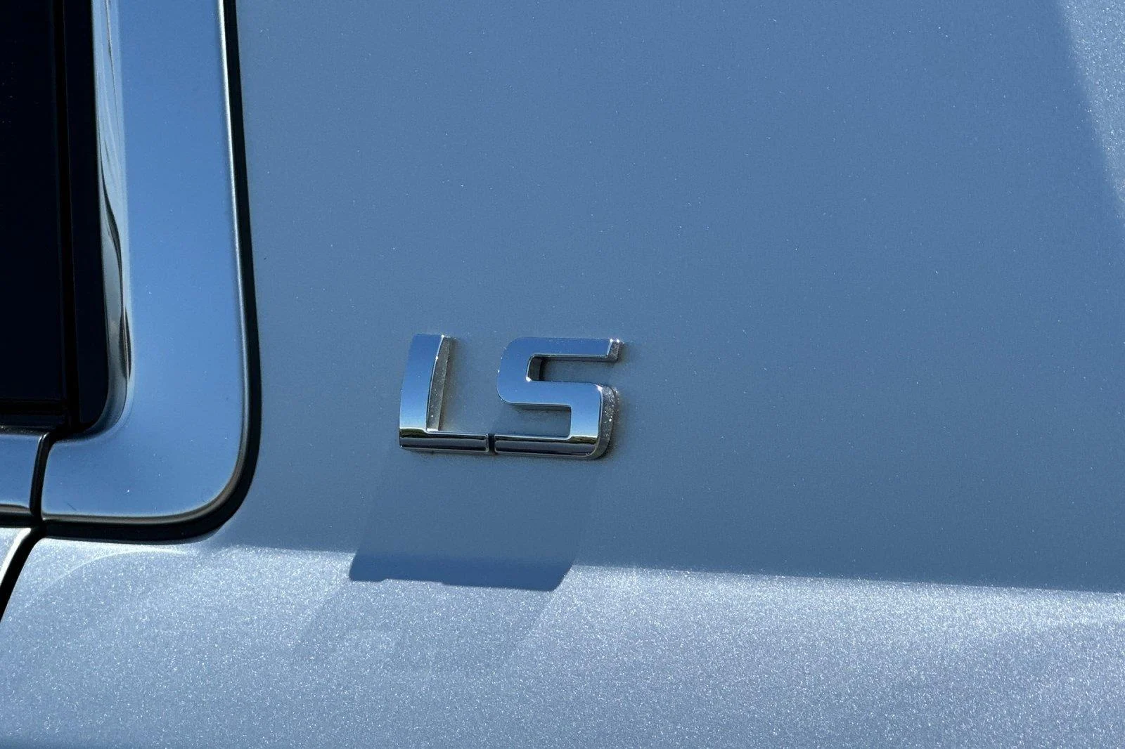 Used 2016 Silver Ice Metallic Chevrolet LS image 26