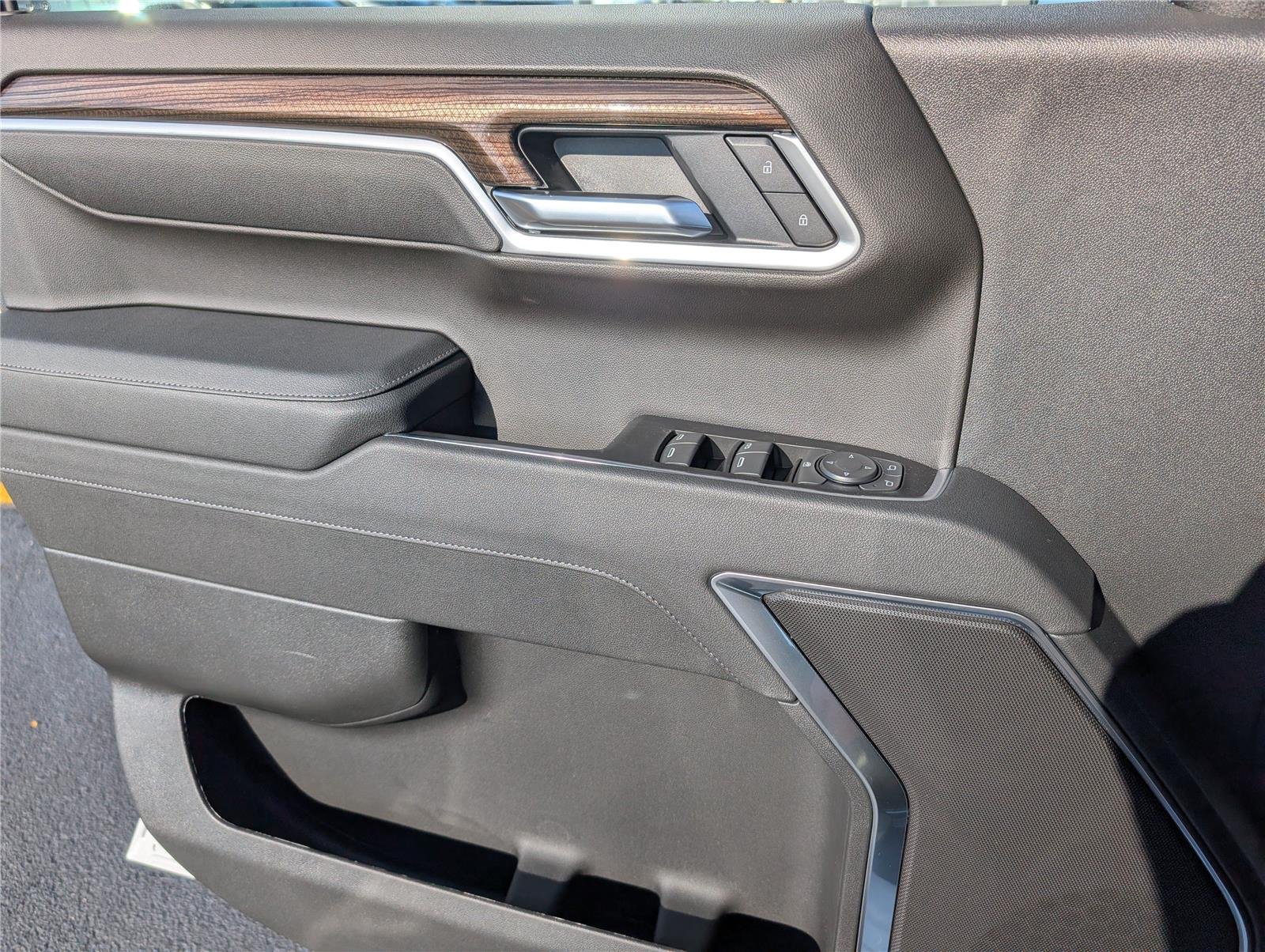New 2026 Summit White Chevrolet LT image 14