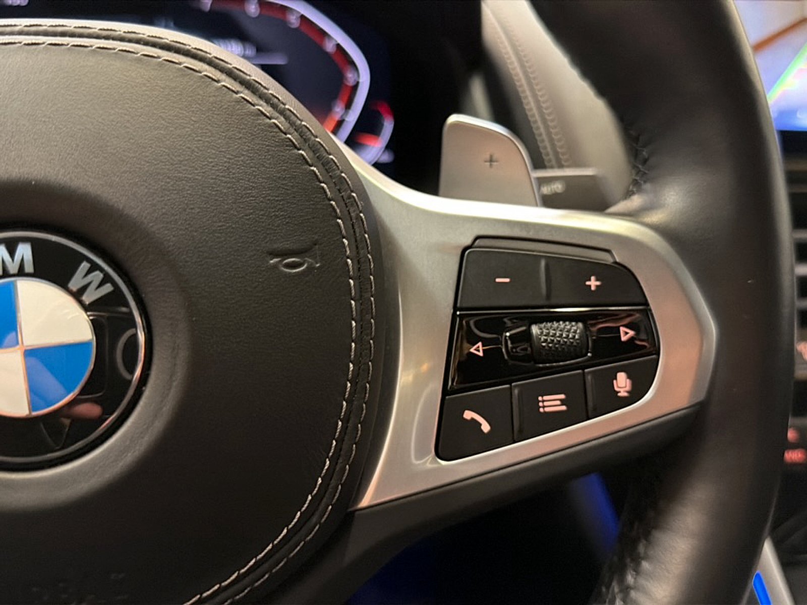 Used 2023 Skyscraper Grey Metallic BMW i image 24