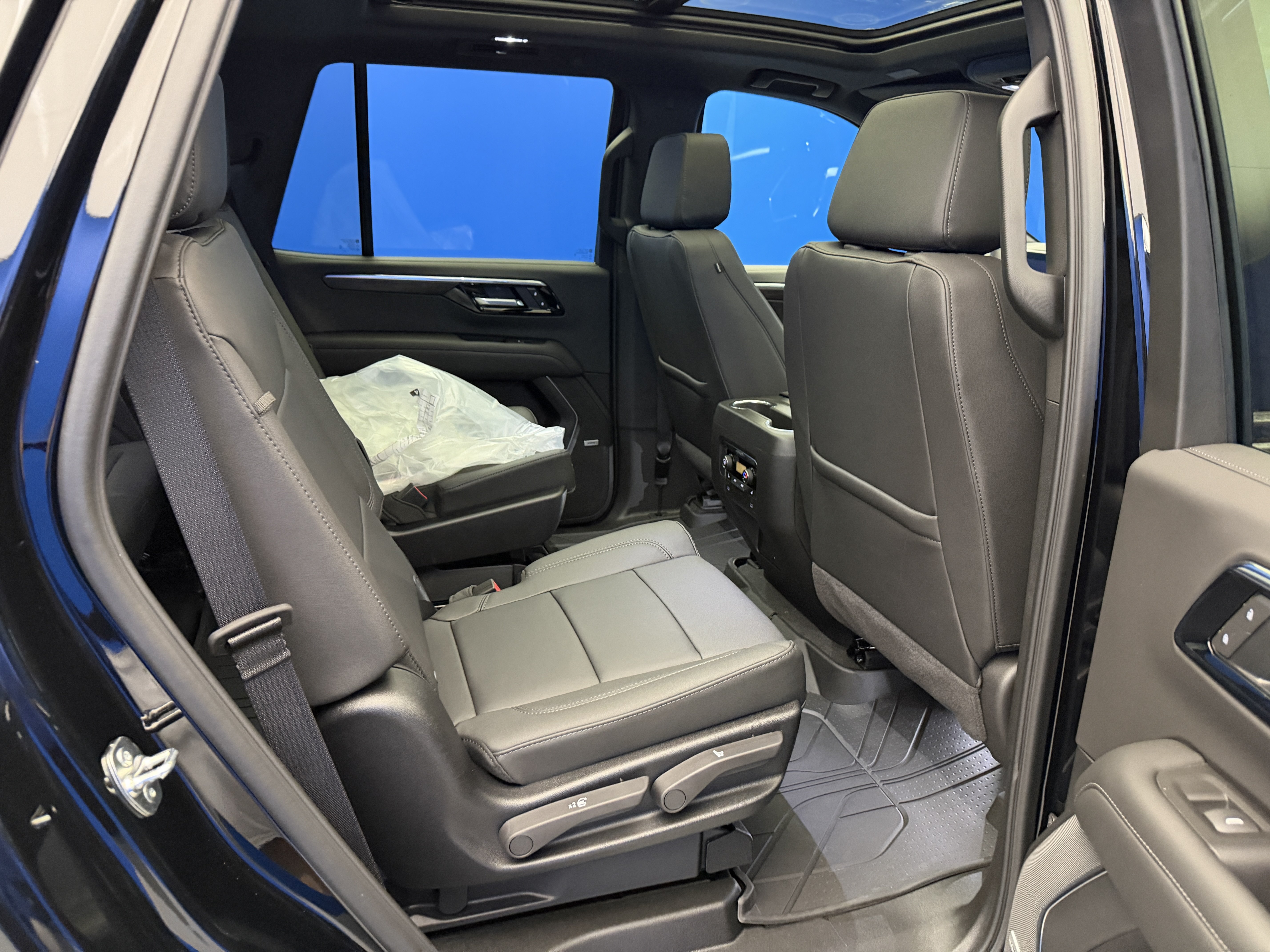 2026 Chevrolet Tahoe Z71 - Photo 30
