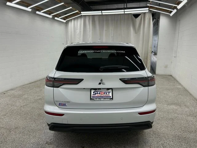 New 2026 White Mitsubishi ES image 6