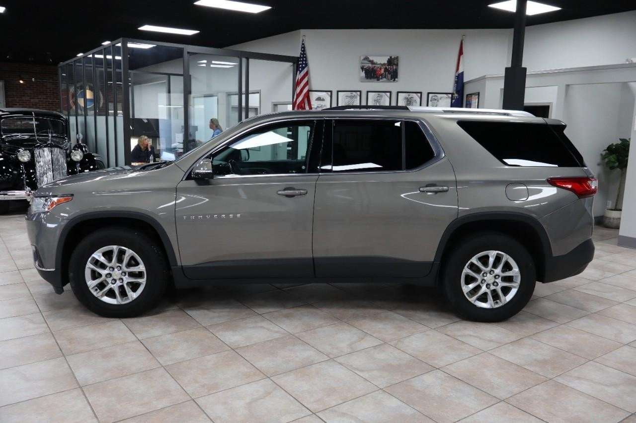 2018 Chevrolet Traverse Cloth photo 2