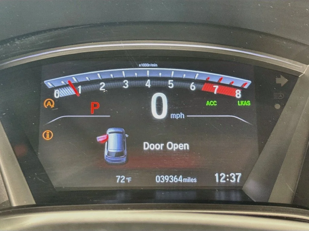 Certified Used 2021 White Honda Touring image 14