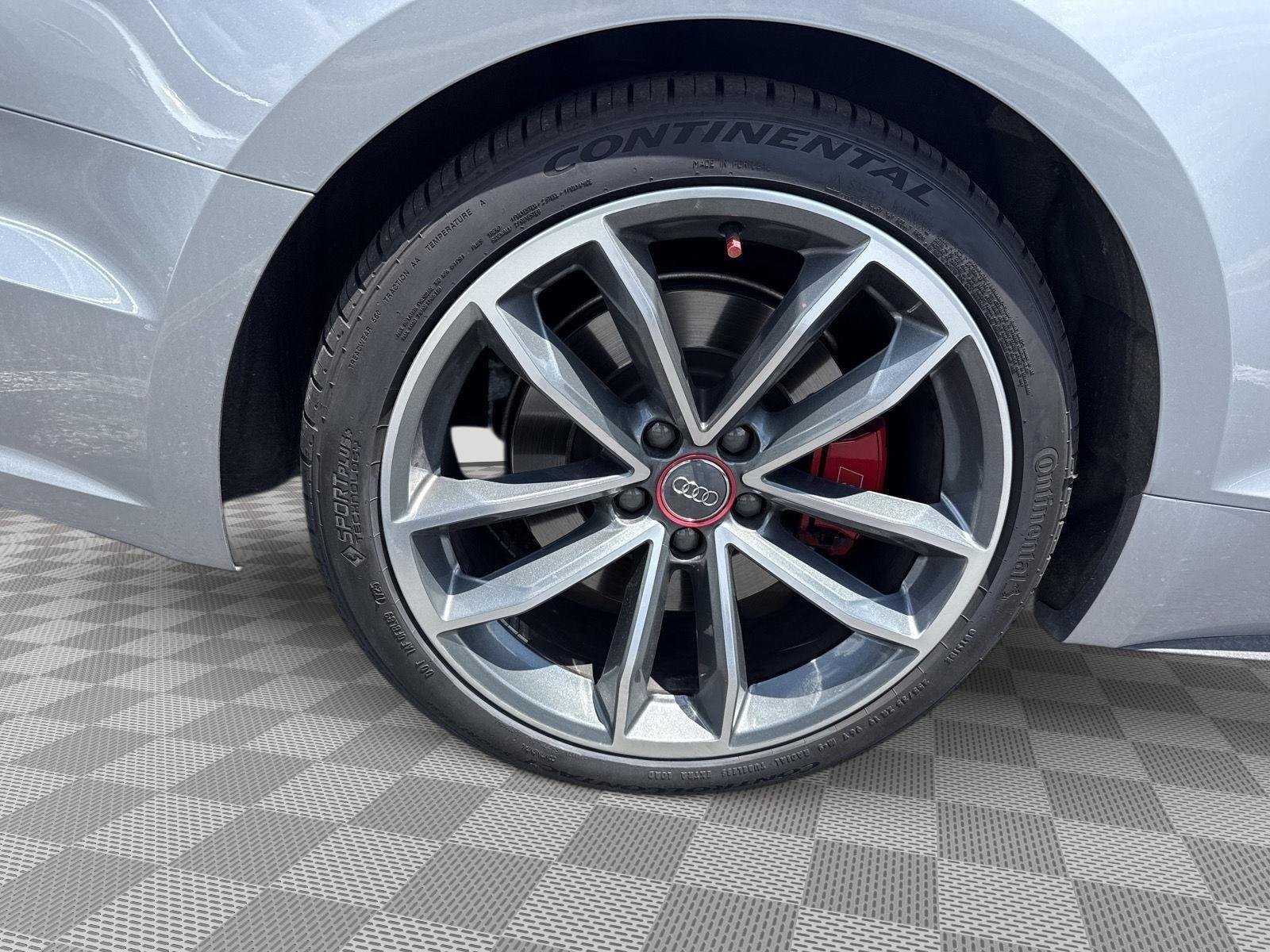 Used 2018 Florett Silver Metallic/Black Roof Audi Prestige image 7