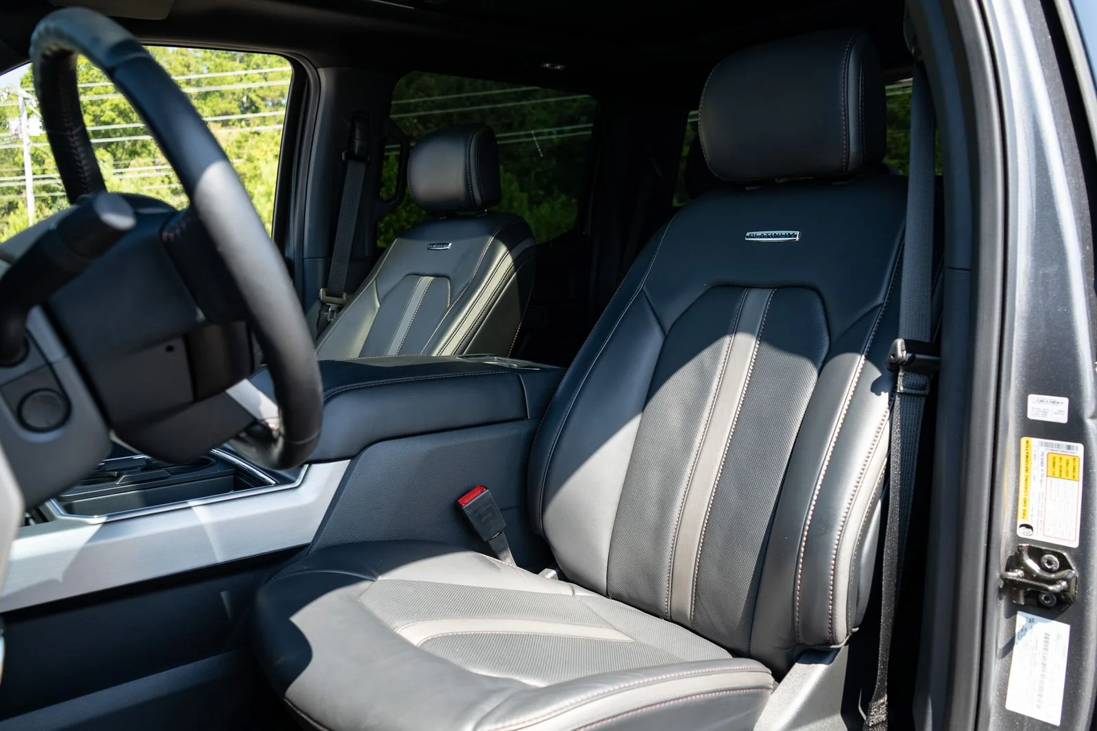 Used 2022 Gray Ford Platinum image 31
