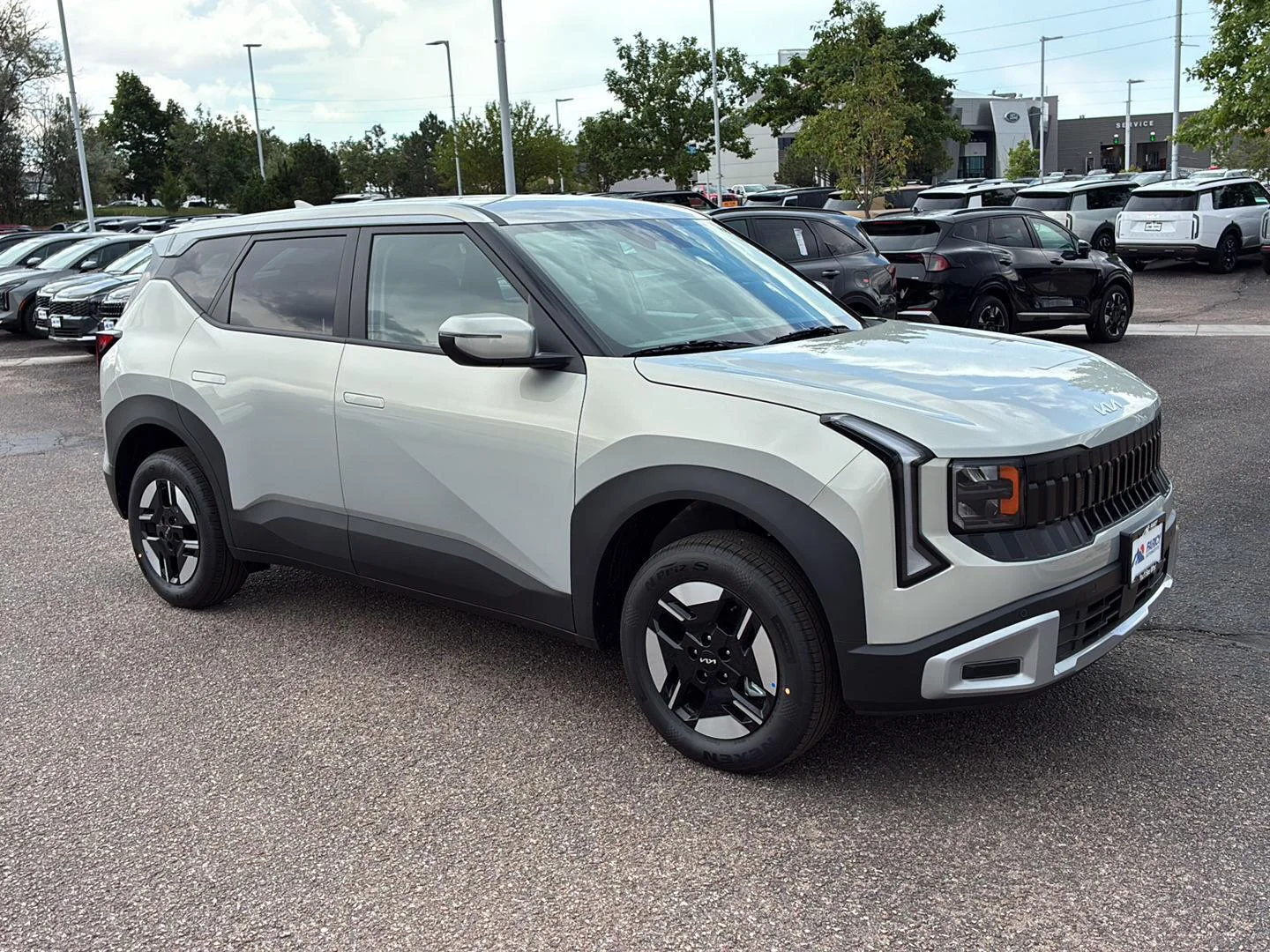 New 2027 Ivory Silver Kia LX image 3