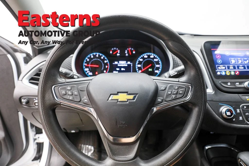 Used 2023 White Chevrolet LT image 10