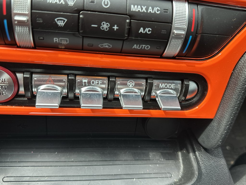 Used 2020 Twister Orange Tri-Coat Ford GT Premium image 25