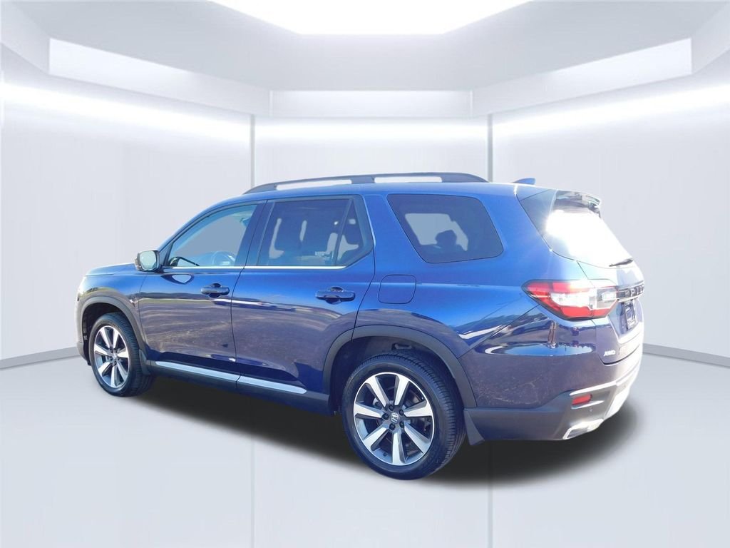 Certified Used 2024 Obsidian Blue Pearl Honda AWD TRG image 5
