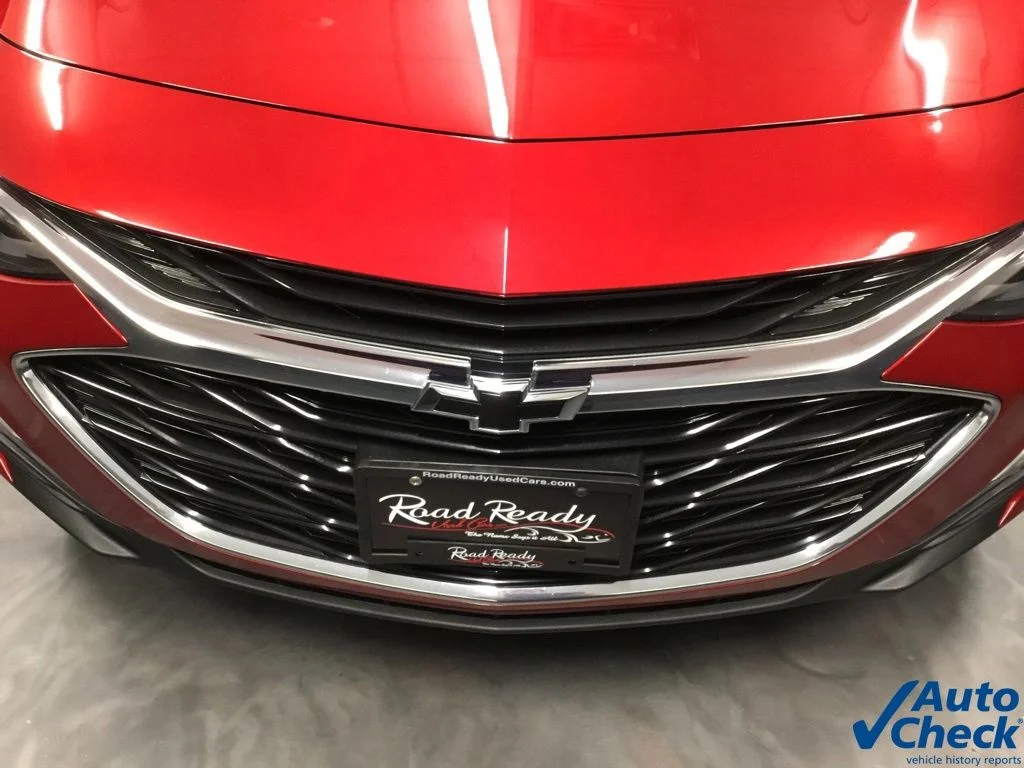 Used 2021 Red Chevrolet RS image 18