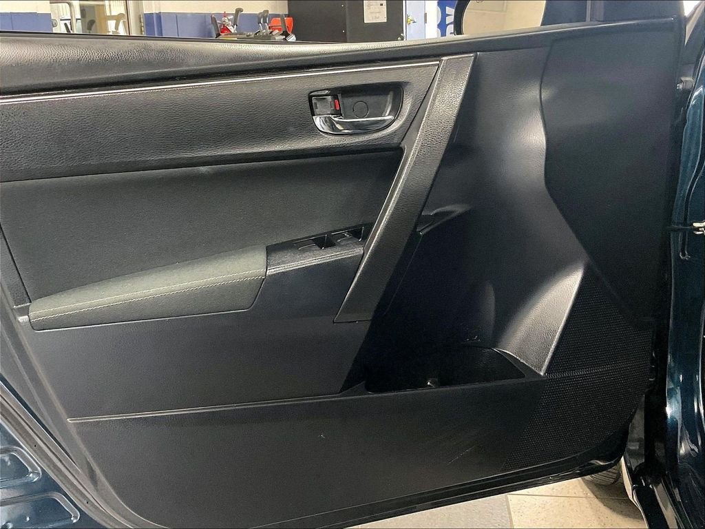 Used 2017 Blue Toyota LE image 9