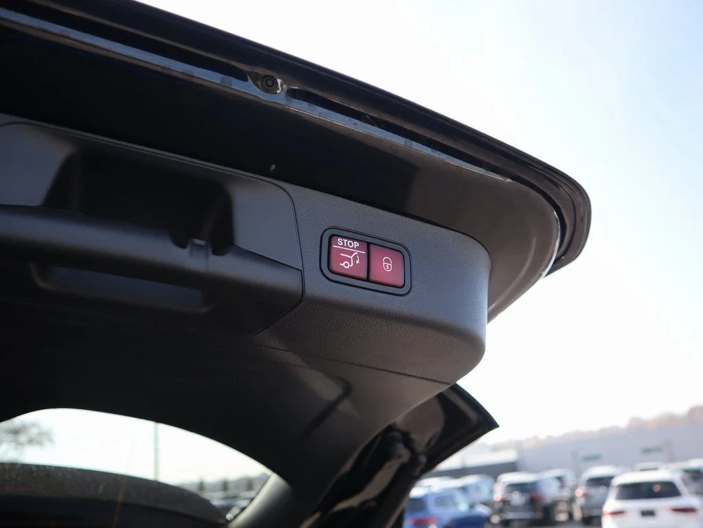 Certified Used 2026 Cosmos Black Metallic Mercedes-Benz GLB 250 image 11