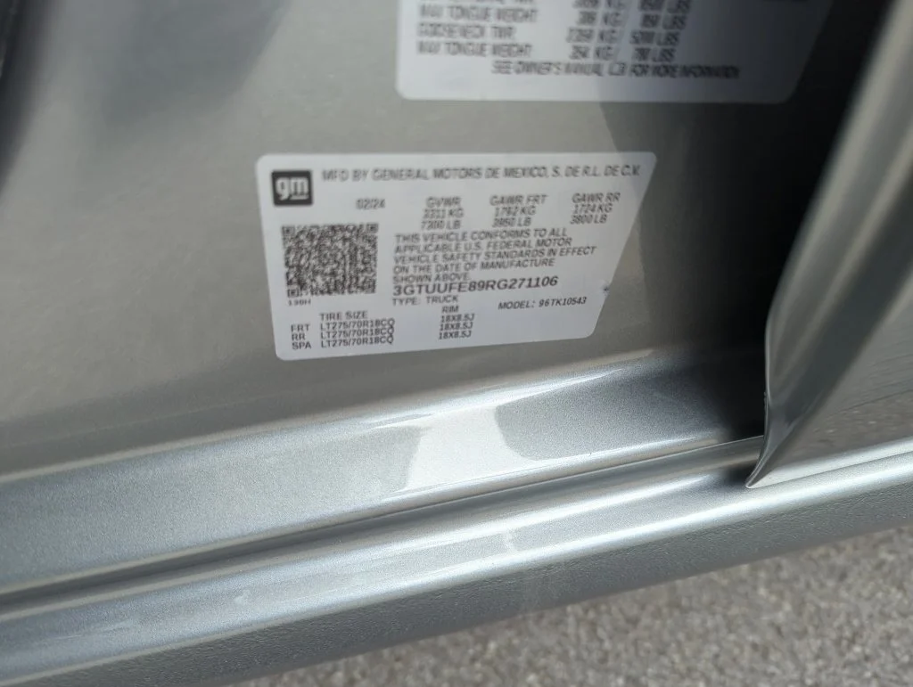 Used 2024 Silver GMC AT4X image 38