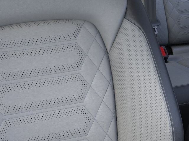 2024 Ford Escape PHEV - Photo 16