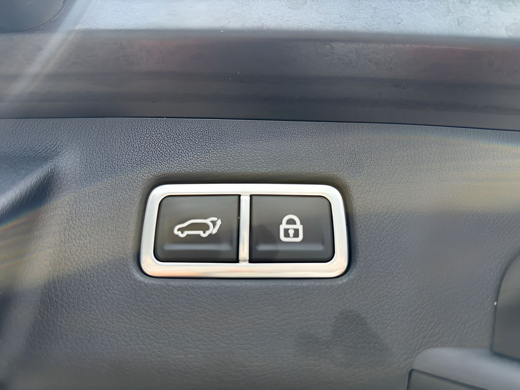 Used 2023 Black Kia EX image 13