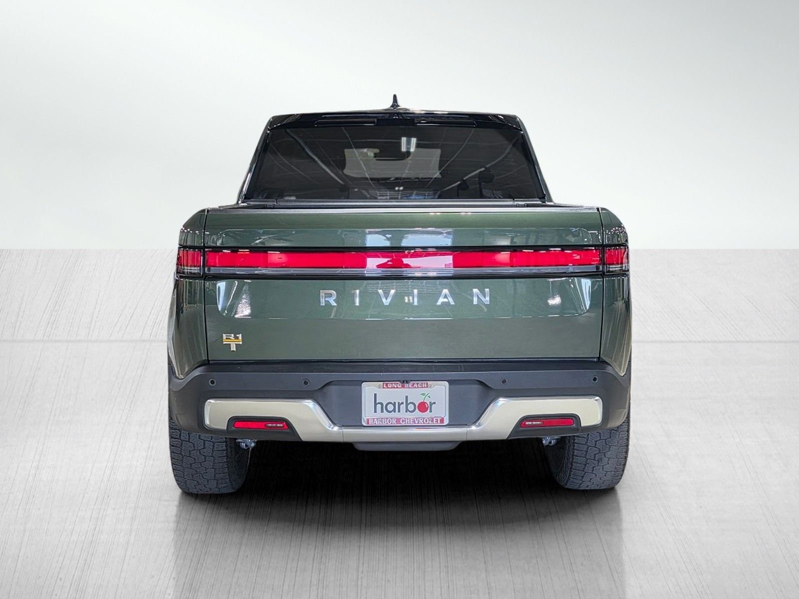 Used 2023 Forest Green Rivian Adventure image 6