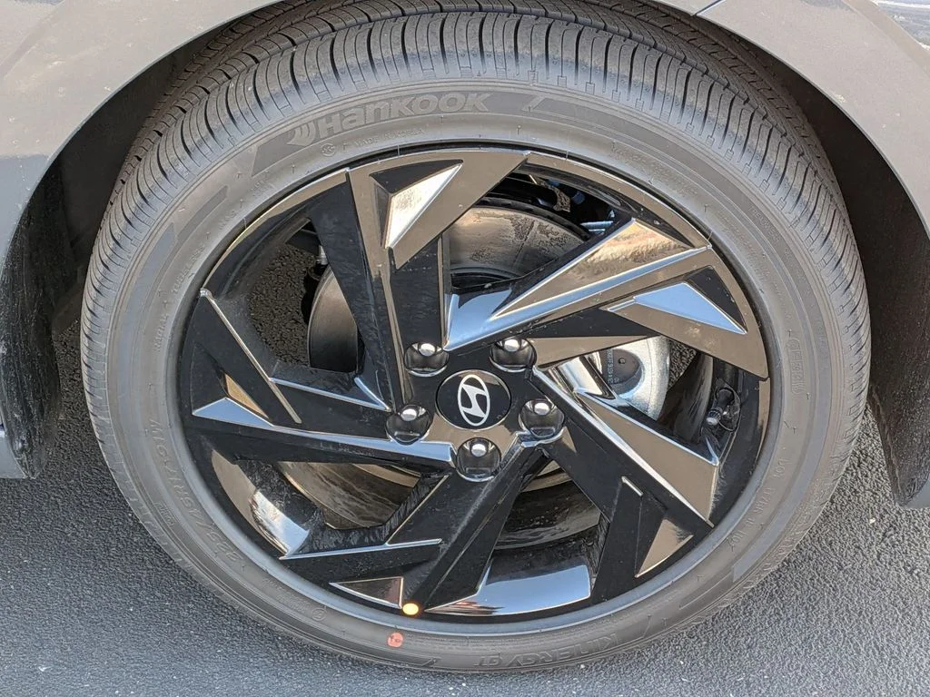 New 2026 Gray Hyundai SEL Sport image 9