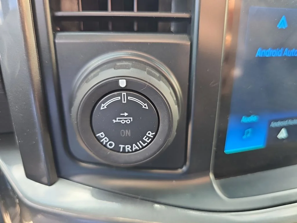 Used 2022 White Ford  image 28