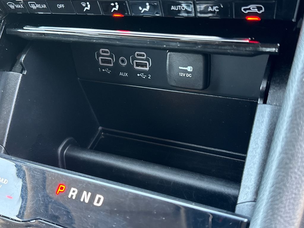 Used 2023 Red Jeep Limited image 17