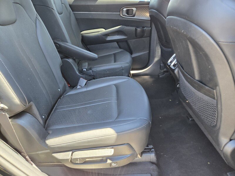 Used 2022 Aurora Black KIA S AWD image 14