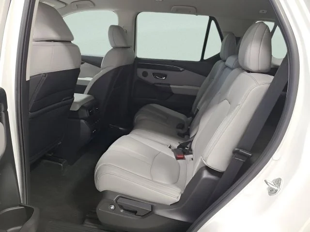 Used 2023 Platinum White Pearl Honda EX-L 8 Passenger image 18
