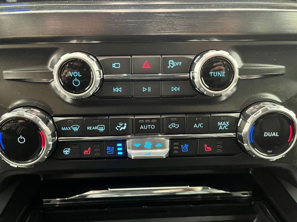 New 2026 Gray Ford Lariat image 25