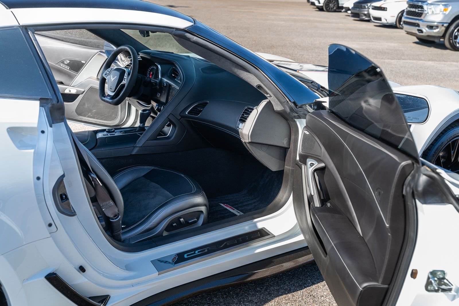 Used 2019 White Chevrolet Z06 image 22
