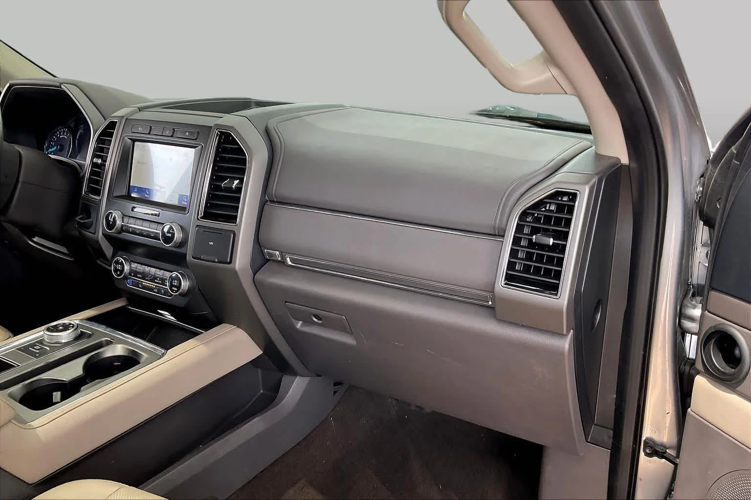 Used 2020 Iconic Silver Ford XLT image 19