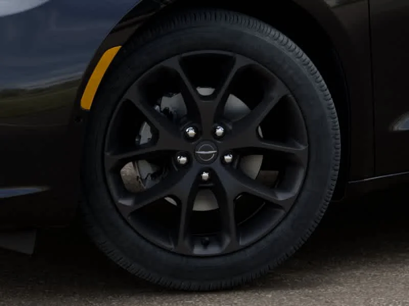 New 2026 Diamond Black Crystal Pearlcoat Chrysler Select image 8