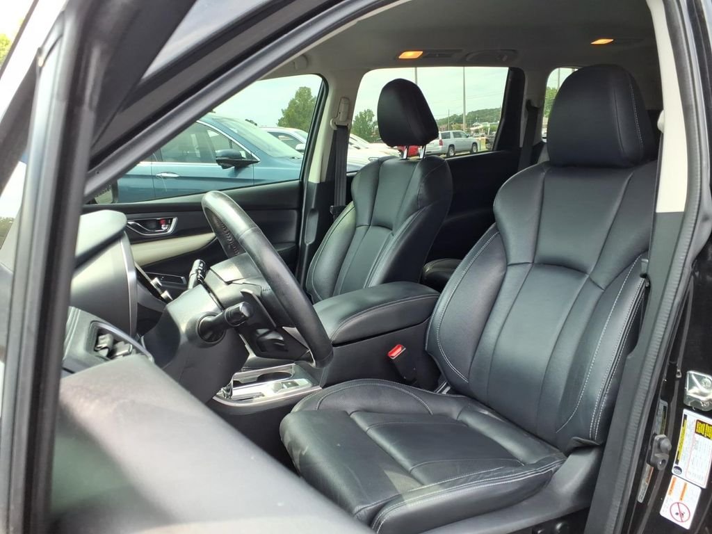 Used 2019 Crystal Black Silica Subaru Limited image 2