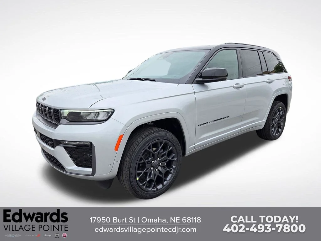 New 2026 Silver Zynith Exterior Paint Jeep Summit image 7